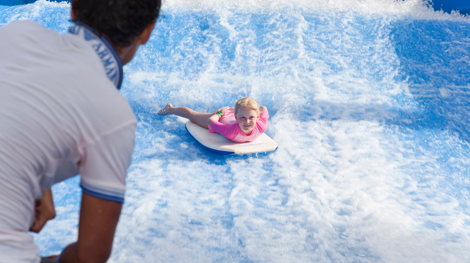 FlowRider-Single-The-Makadi-Palace-Hotel-Hurghada-Egypt_Photo01_GIVE-CREDIT-scaled-2560x1436-c