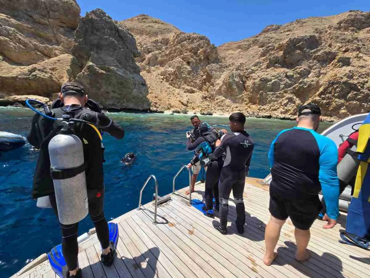 Intro-Diving-Day-Tour-from-Hurghada11-scaled