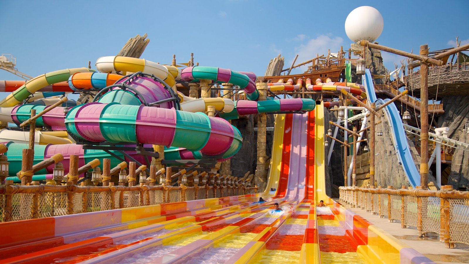 60655-Yas-Waterworld
