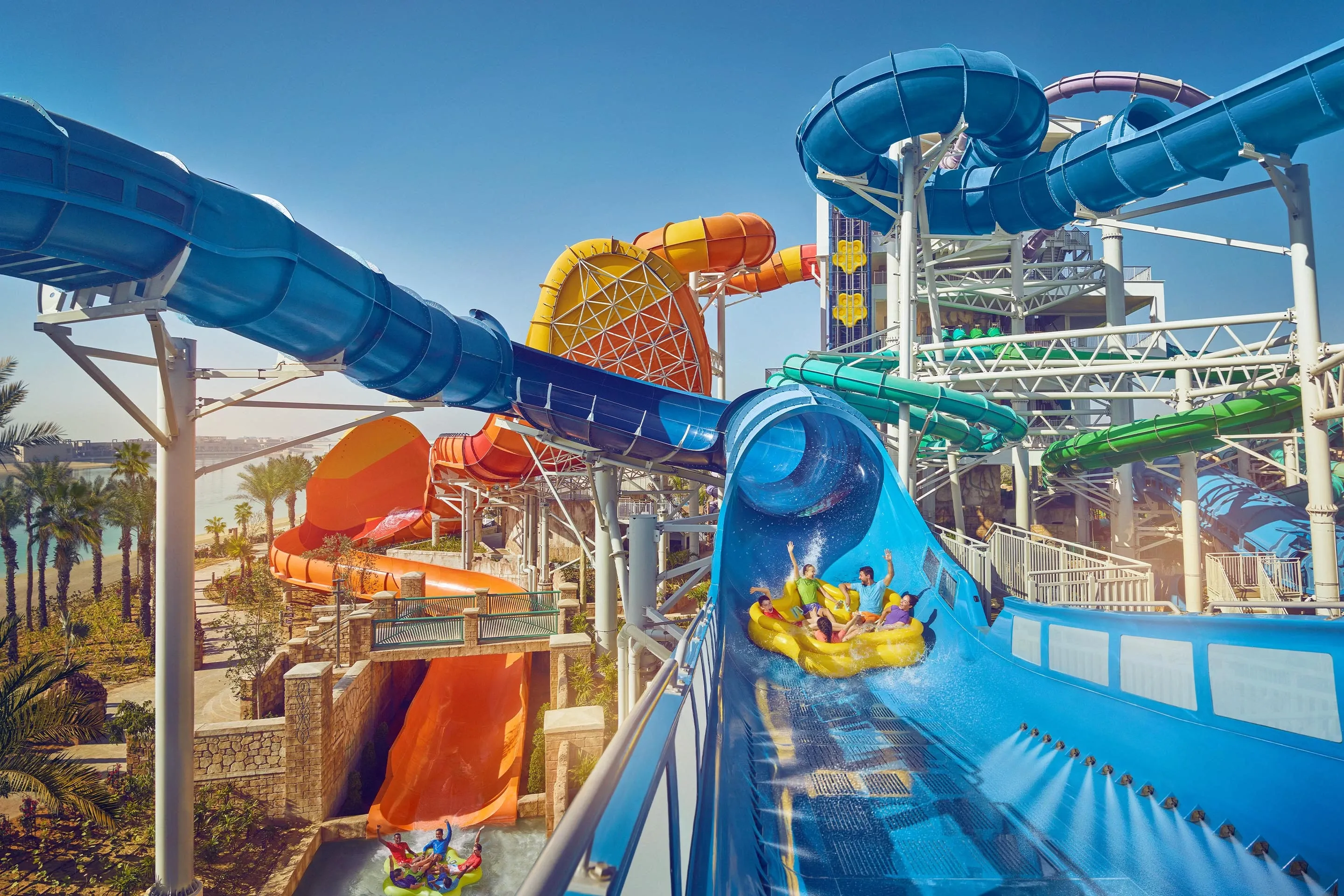 AquaventureWaterpark-Lifestyle-TridentTower-Shockwave