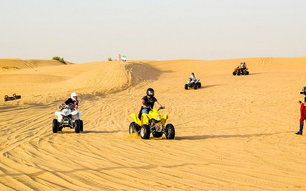 Quad-Biking-in-Dubai-C-28-10-1024x640