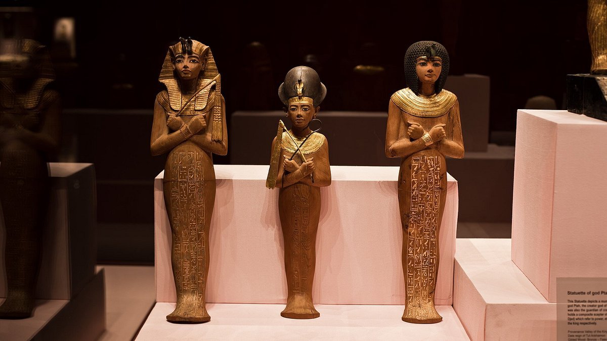 tutankhamun-treasures